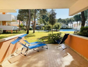 Flat with terrace overlooking the pool - Beahost Bibione